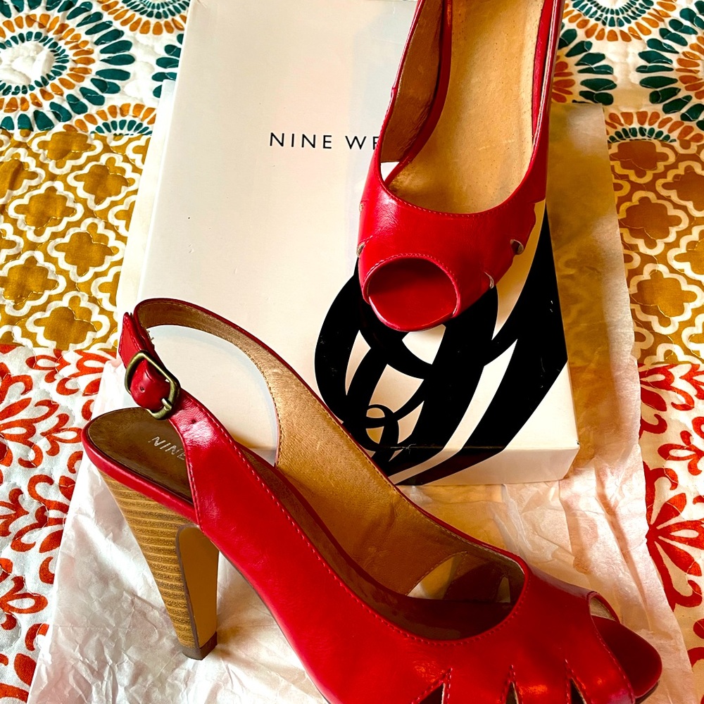 Like new red heels